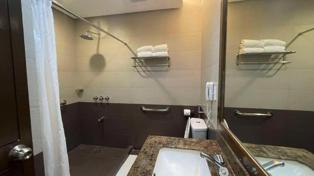 Diversion 21 Hotel Iloilo Zewnętrze zdjęcie