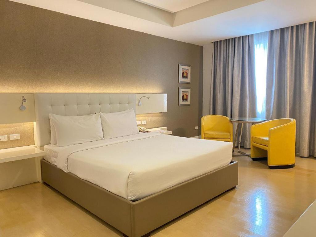 Diversion 21 Hotel Iloilo Zewnętrze zdjęcie